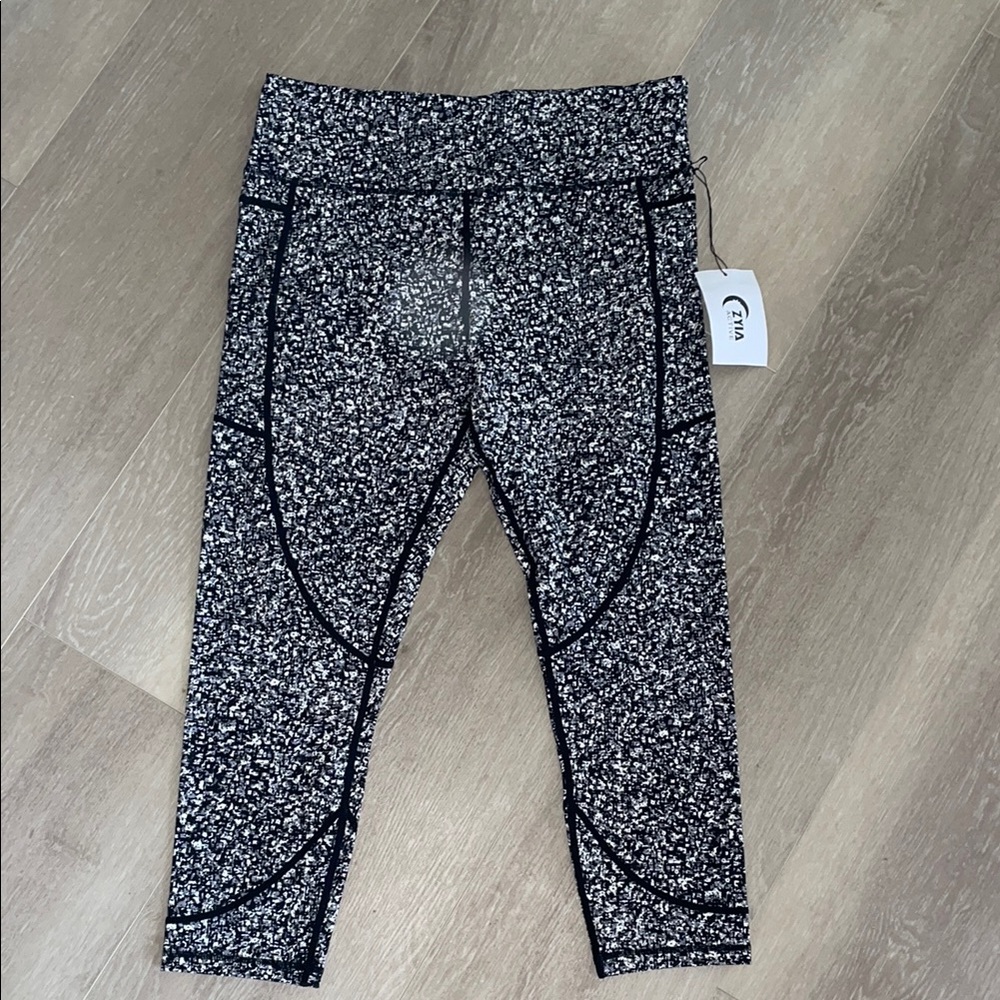 Zyia Leggings